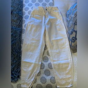 Zara Paper bag style jeans in off white. Worn once